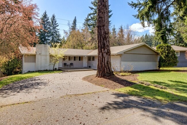 Building Photo - 3065 124th Ave NE