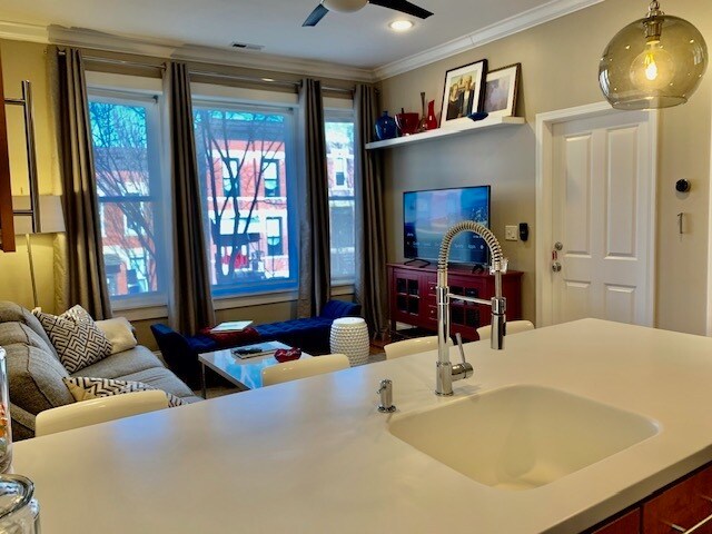 Photo - 1453 W Taylor St