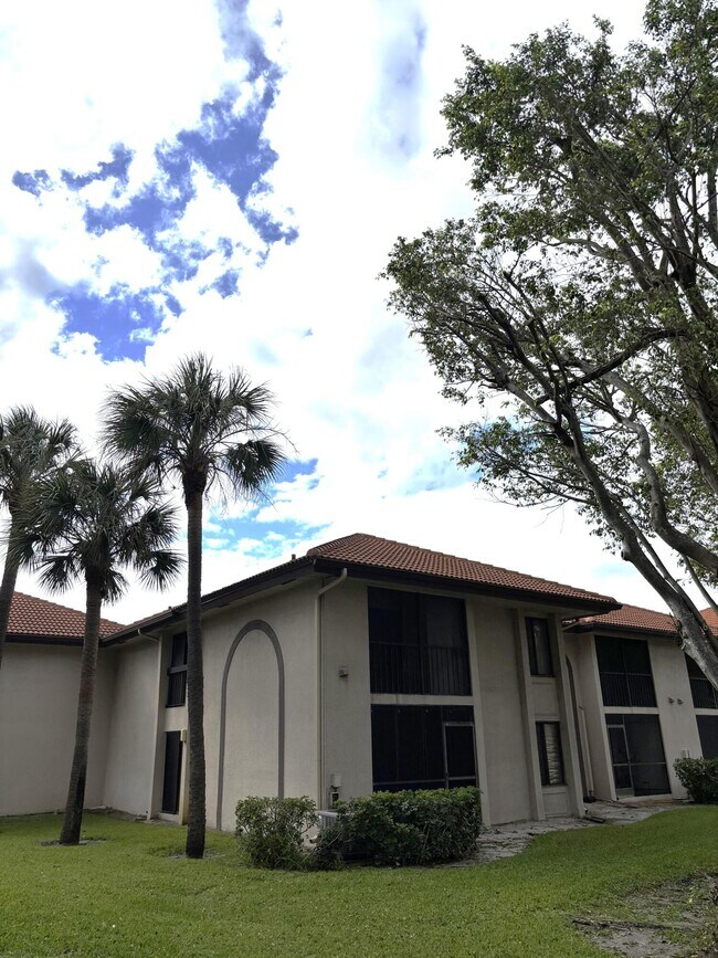 Photo - 350 Club Cir Unit 206