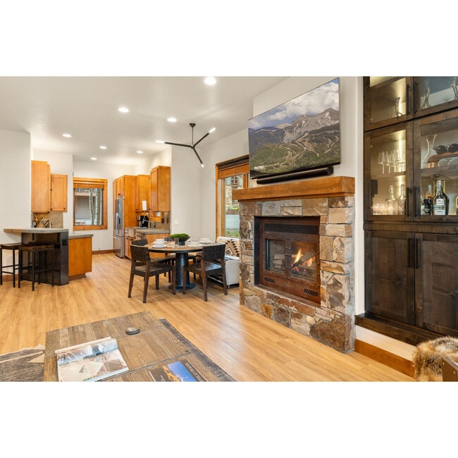 Building Photo - 404 Adams Ranch Rd Unit ID1324998P