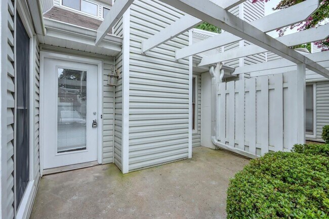 1627 Homestead Trail