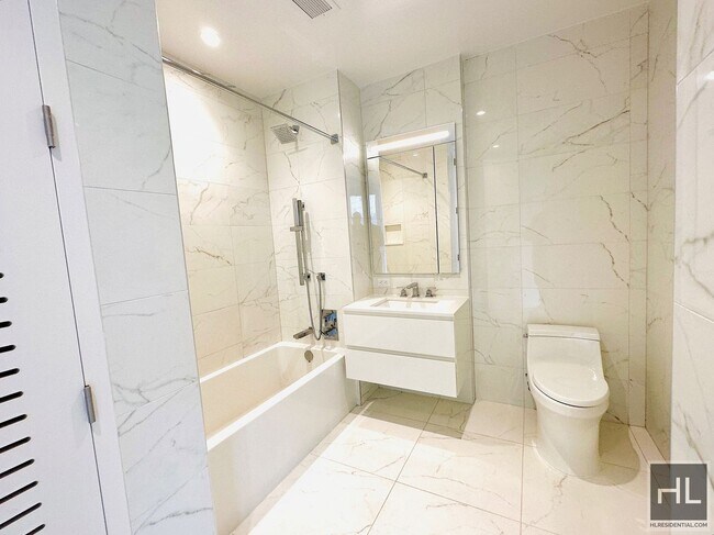 Photo - East 44th Street Unidad 40N