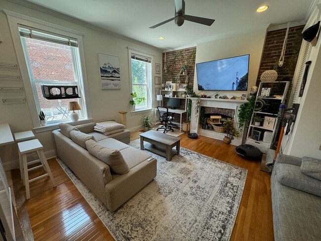 Building Photo - 473 Jersey Ave Unit 302