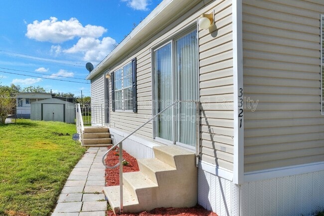 3321 Peachtree Hill Rd
