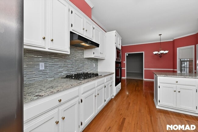 Photo - 1219 Loyola Dr