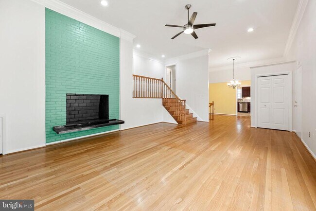Photo - 6711 Doane Ave