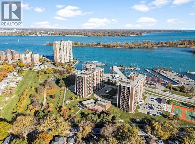 Photo - 9099 Riverside Dr E Unité W401