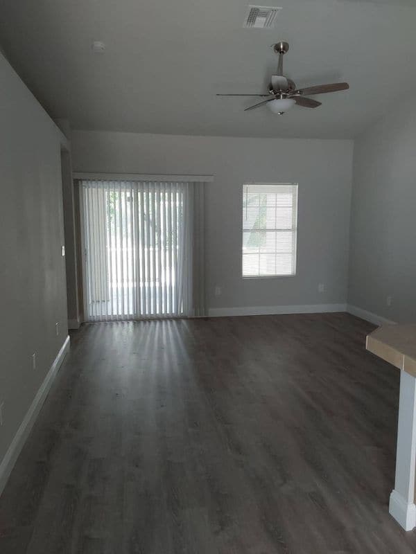 Photo - 9 Pony Express Dr