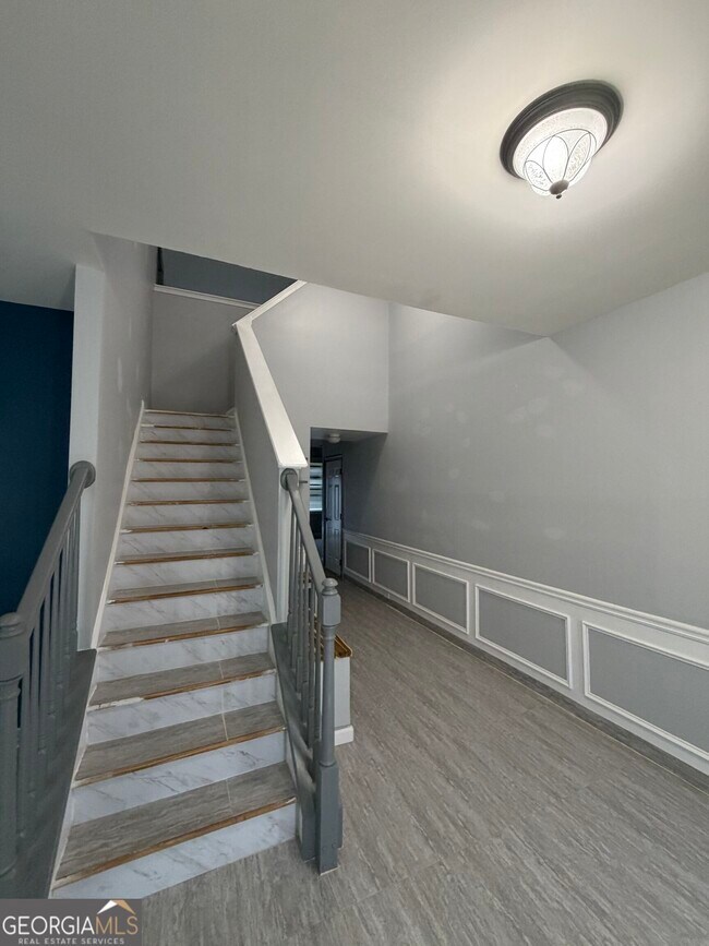 Photo - 3513 Aberdeen Way