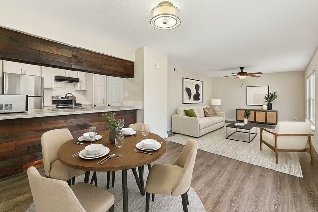 Photo - 5005 Manor Rd Unit 132