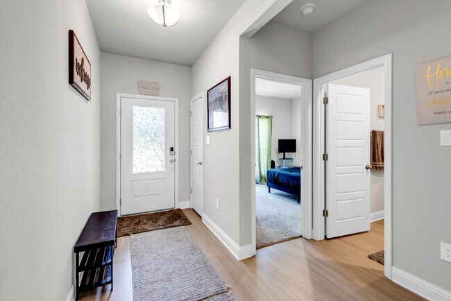 Photo - 5371 Leeds Ln