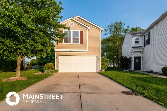 Building Photo - 4549 Connaught Dr E