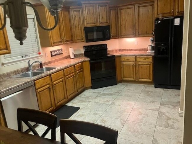 Building Photo - Charming 3BR House in Gilbert