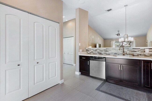 Photo - 13115 Belhaven Ct Unit 28