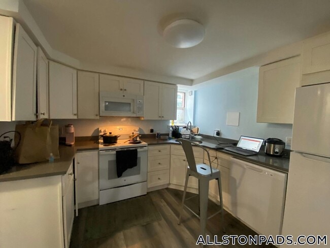 Photo - 53 Gardner St Unit B