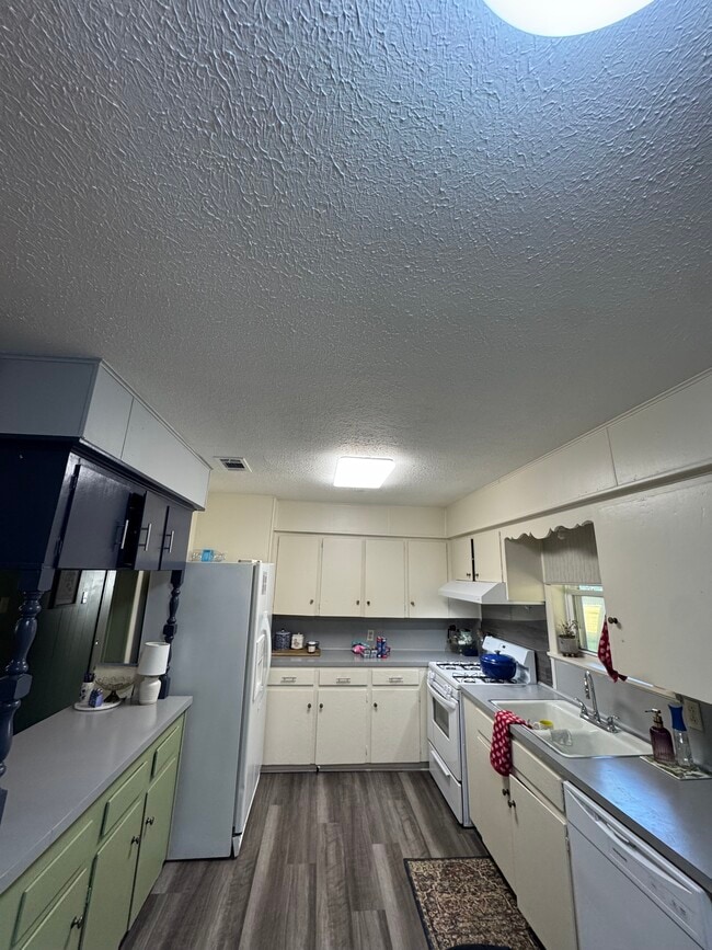 Photo - 307 Alice Dr