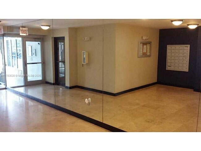 Building Photo - 1605 Bay Rd Unit 403 Rental