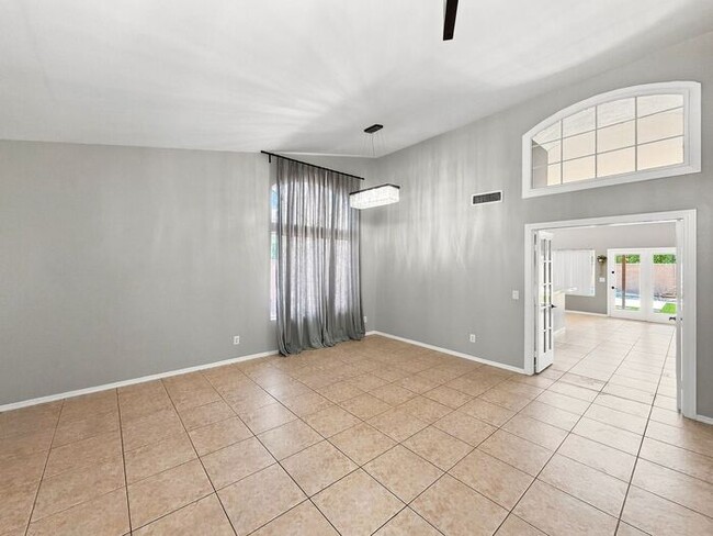 Photo - 4 Bedroom Home in the Heart of Ahwatukee for Rent