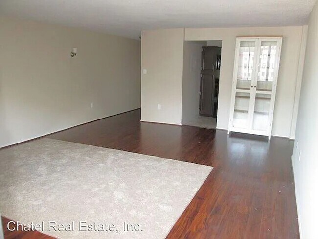 Photo - Dupont's Pulchritudinous Palladium 1 bedroom Condo w/ Balcony & Pool. All utilities included.