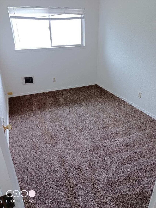 Photo - 2800 California Ave Unit 3
