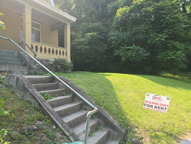 Photo - 3566 Vine St