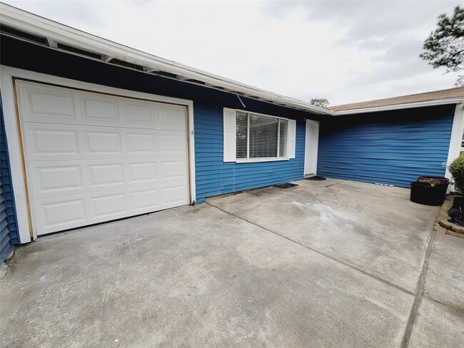 Photo - 7535 Thurow St