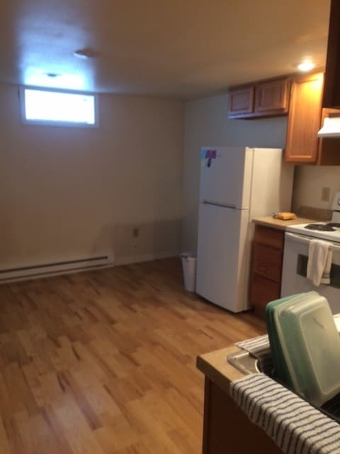 Kitchen - 36264 Kopp St Unit 10