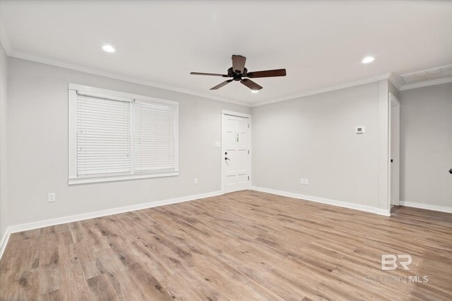 Photo - 517 Horton Ln