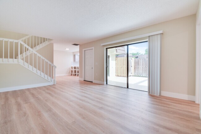 Photo - 2309 23rd Ln