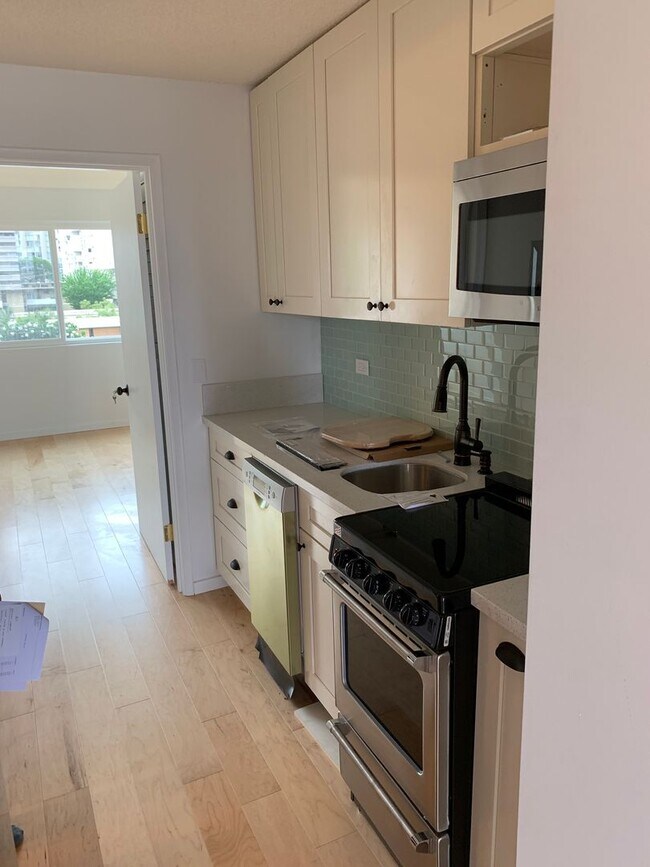 Photo - Makiki Condo with Utilities Included in Rent Unit 402