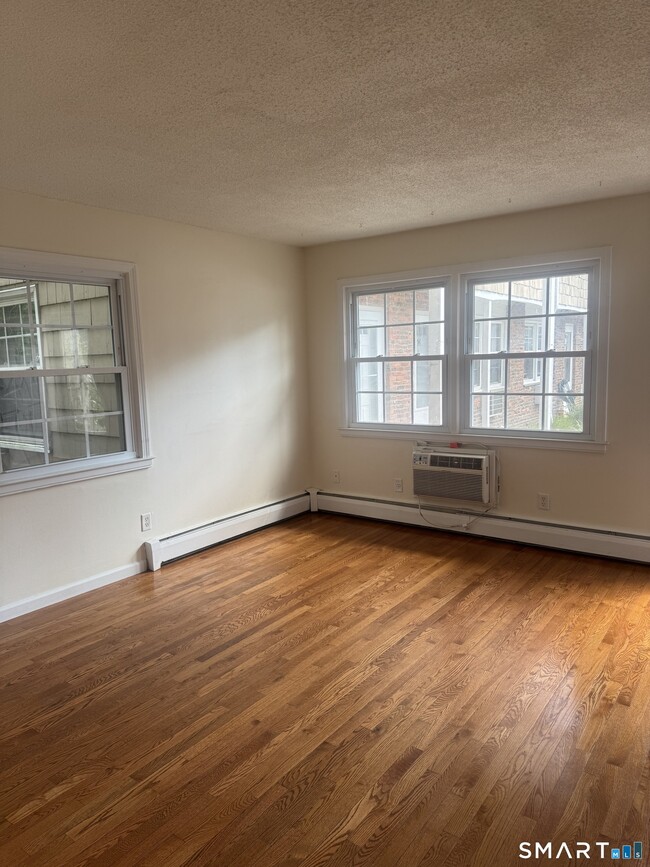 Photo - 116 Commerce St Unit 16