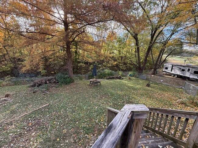 Photo - 3 bed, 2 bath, large yard AVAILABLE NOW!