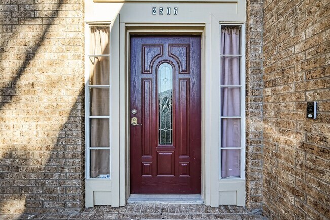 Photo - 2506 Parkhaven Dr