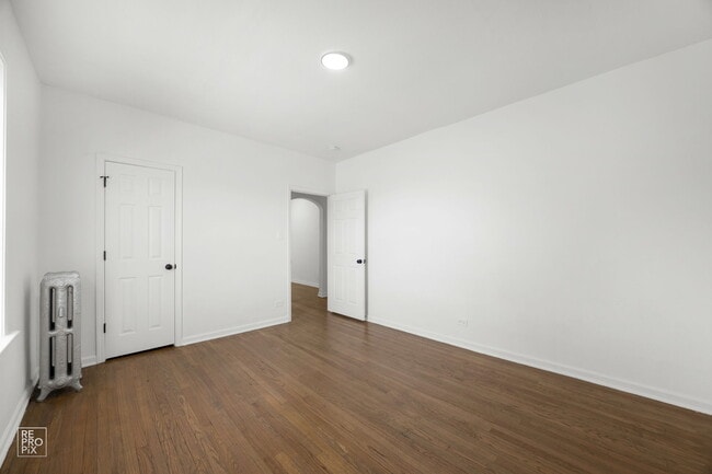 Photo - 8155 S Ingleside Ave