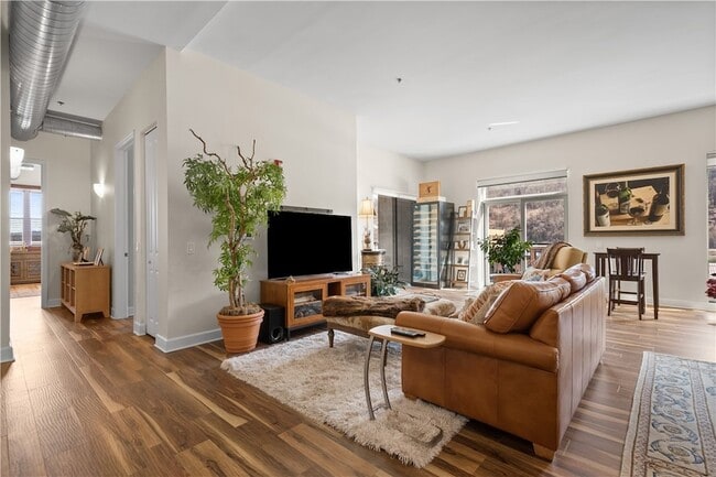 Photo - 2434 Smallman St Unit 619