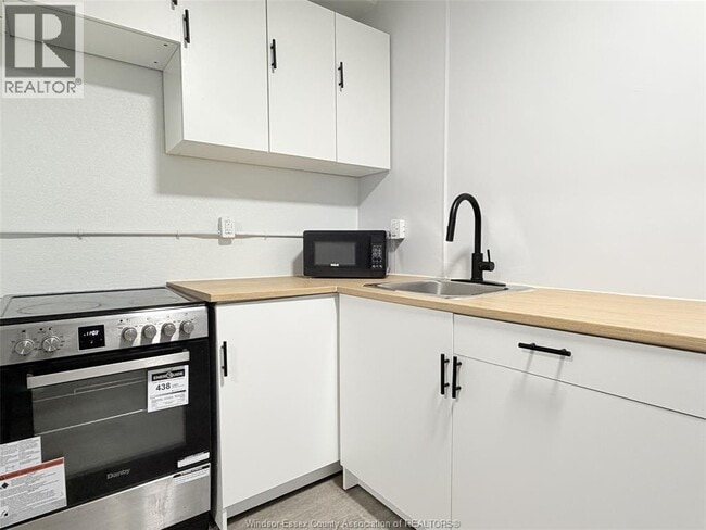 Photo - 1495 Gladstone Ave Unité 204