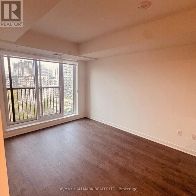 Photo - 10 Oak St Unit 1001