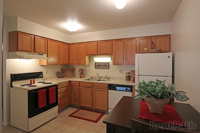 Photo - Seville Apts