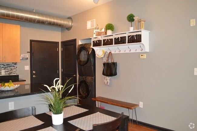 Building Photo - 5300 Peachtree Rd Unit 3403 Rental