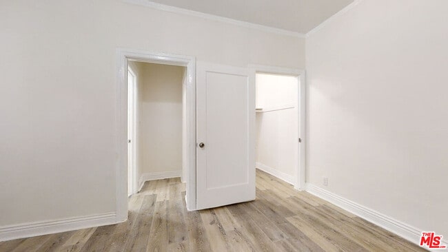 Photo - 1117 S Westlake Ave Unit 105