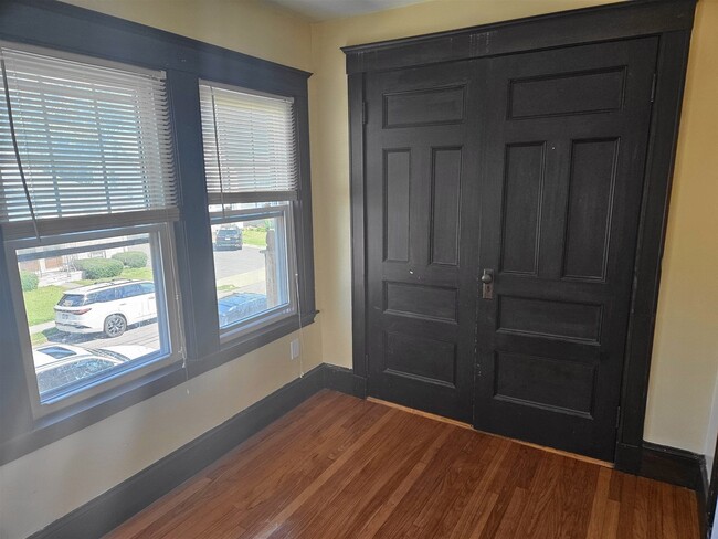 143 Atlantic St Unit 4