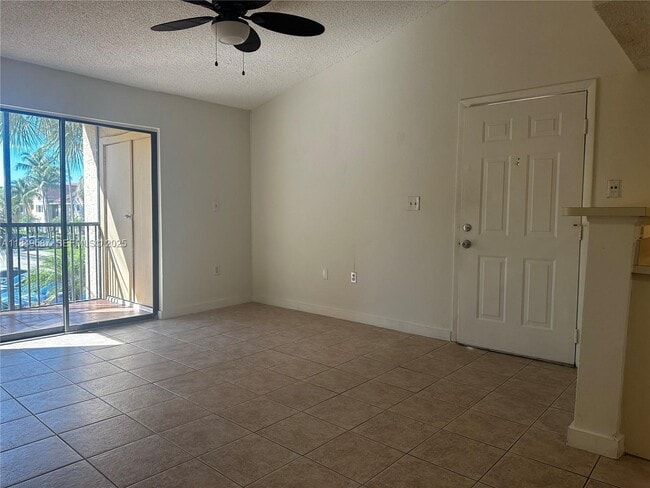 Photo - 15551 SW 104th Terrace Unit 825