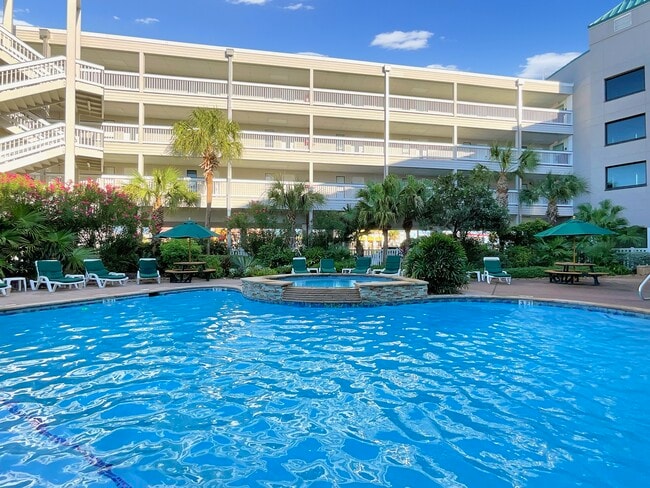 Building Photo - 6102 Seawall Blvd Unit 391