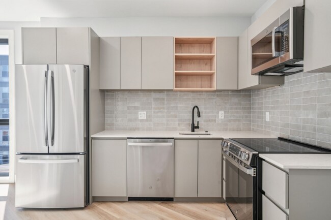 Photo - 3748 Lancaster Ave Unidad 406