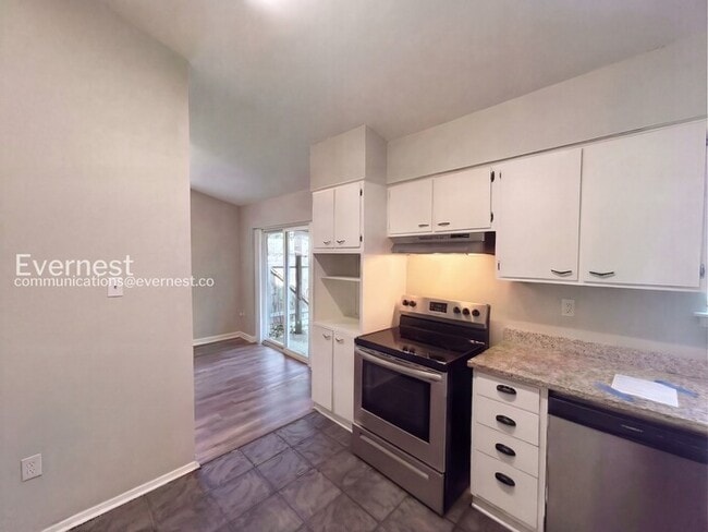 Photo - 8694 Yorktown Dr