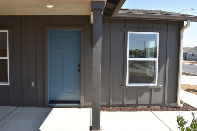 Photo - 4049 Cinnabar Ave