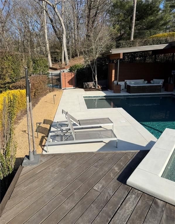 Photo - 1685 Chevron Way