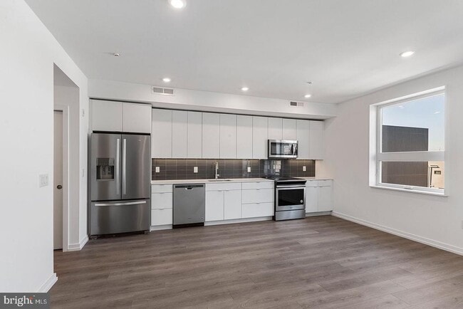 Building Photo - 1229 N Front St Unit 2B Rental