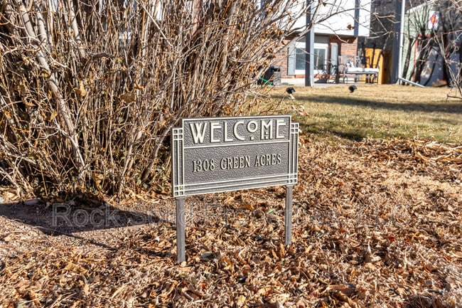 Photo - 1308 Green Acres Ct