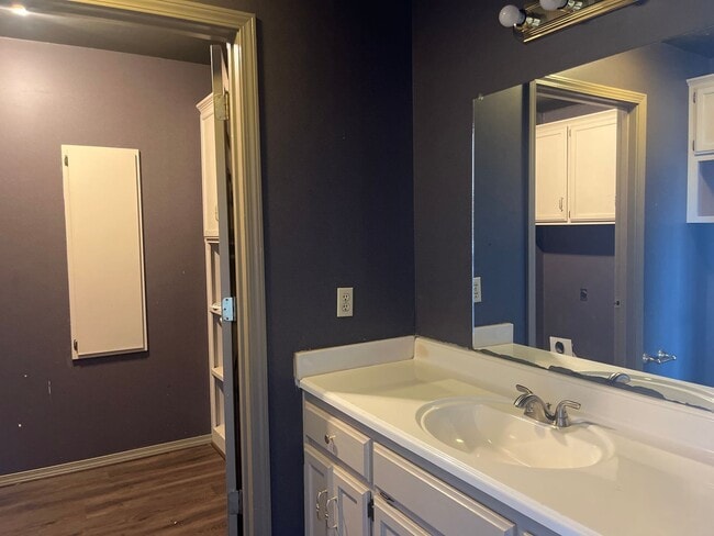 Photo - 317 W 16th Ct Unidad Apt A